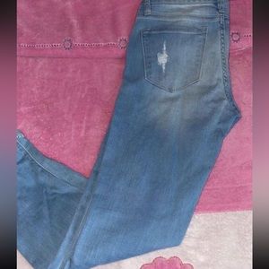 Fashion nova ripped jeans